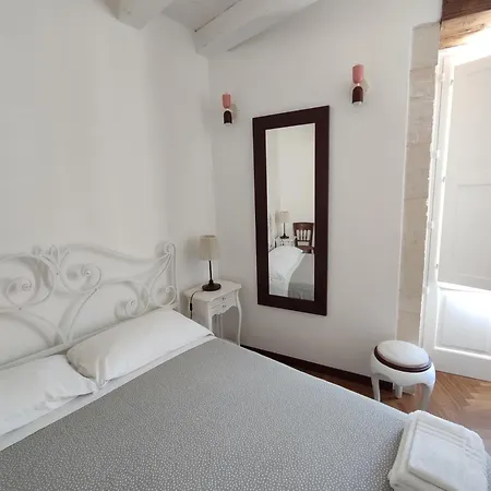 La Via Della Giudecca Bed & Breakfast Syracuse Exterior photo