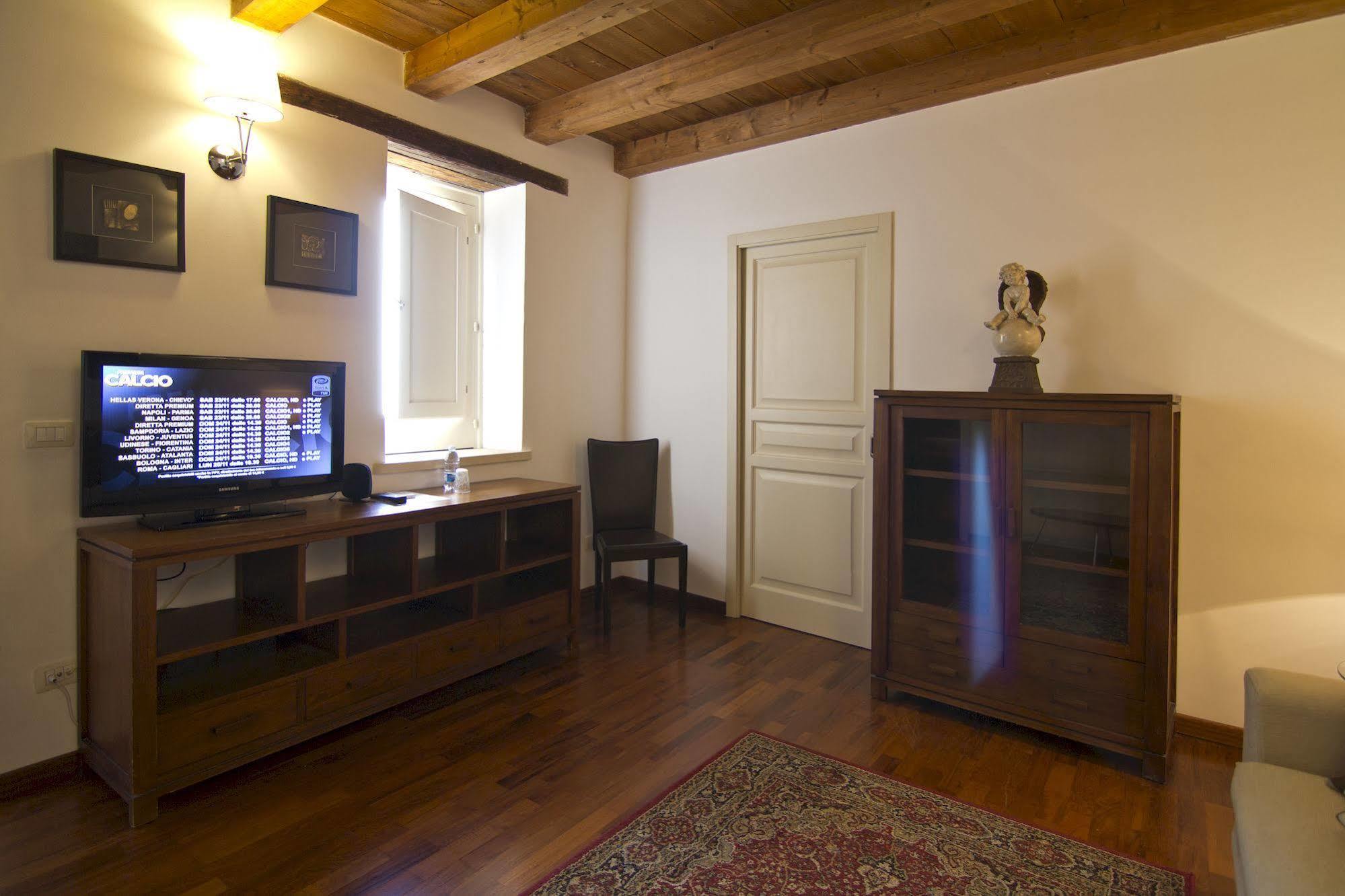 La Via Della Giudecca Syrakus