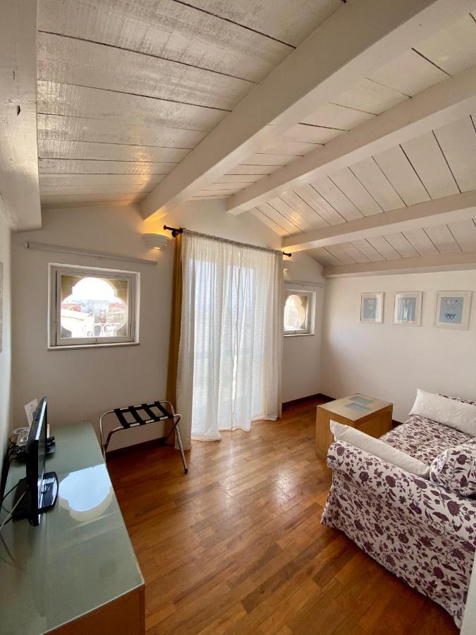Bed & Breakfast La Via Della Giudecca 3*